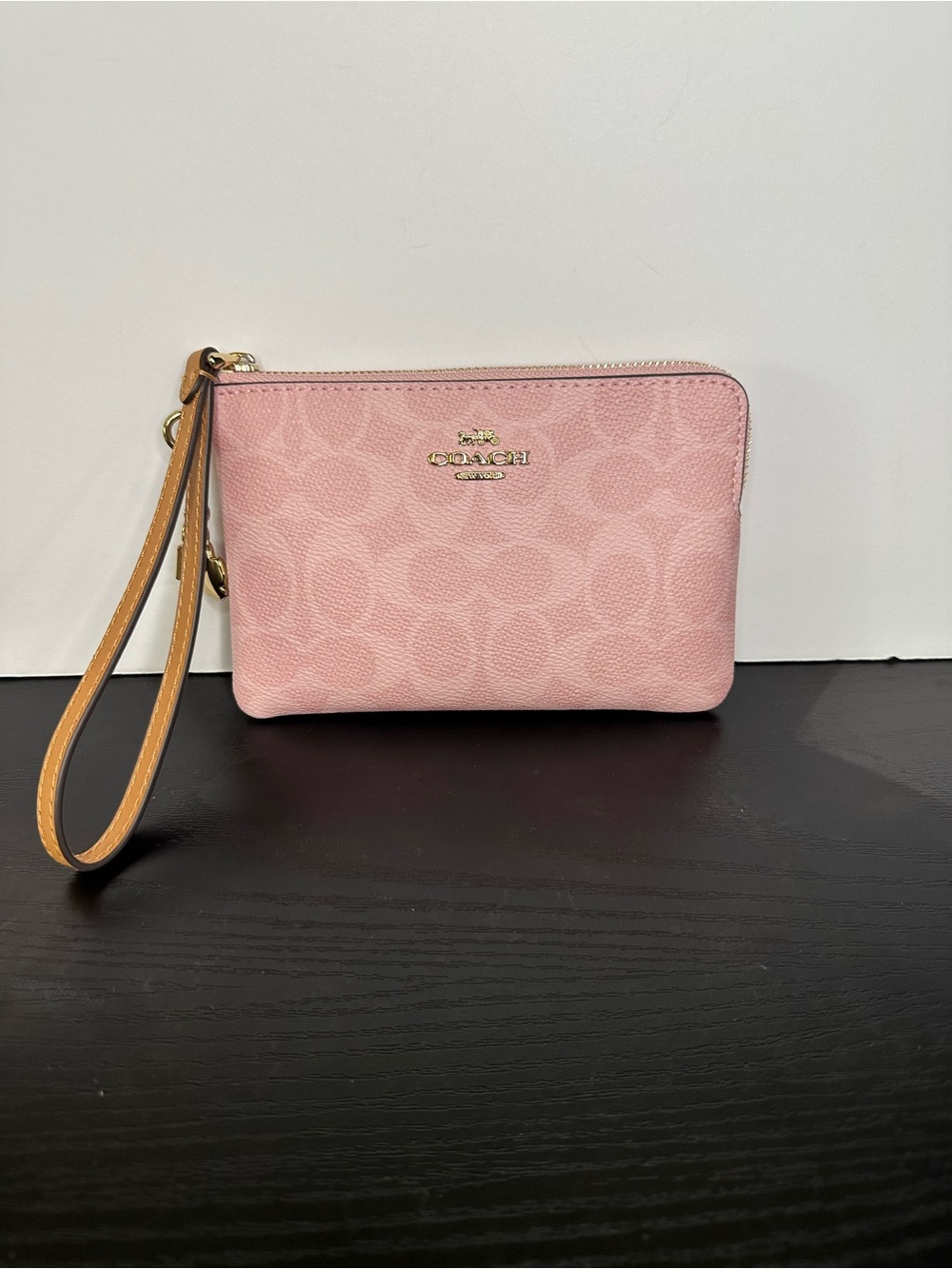 Coach Powder Pink Signature Corner Zip Wristlet with Gold Tea Flower Charm CEF72 - Picture 2 of 6